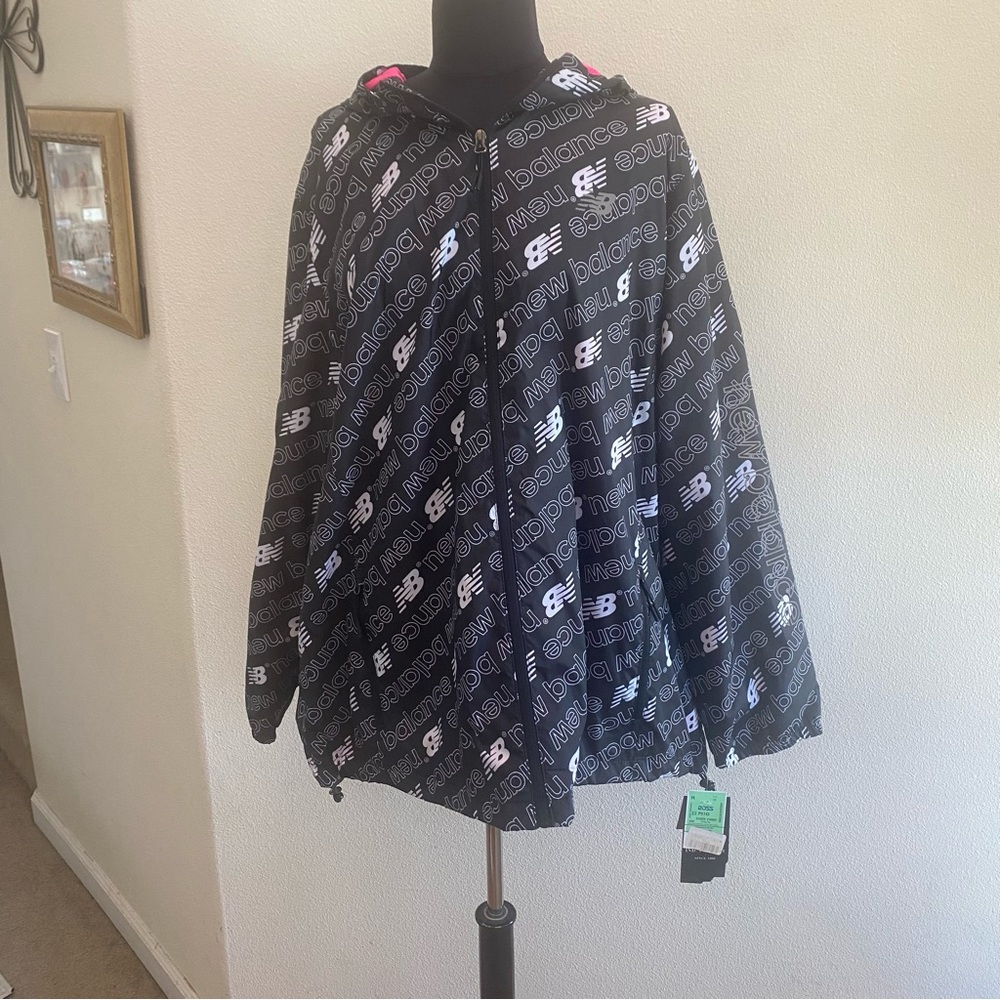 New Balance womens Plus Size windBreaker